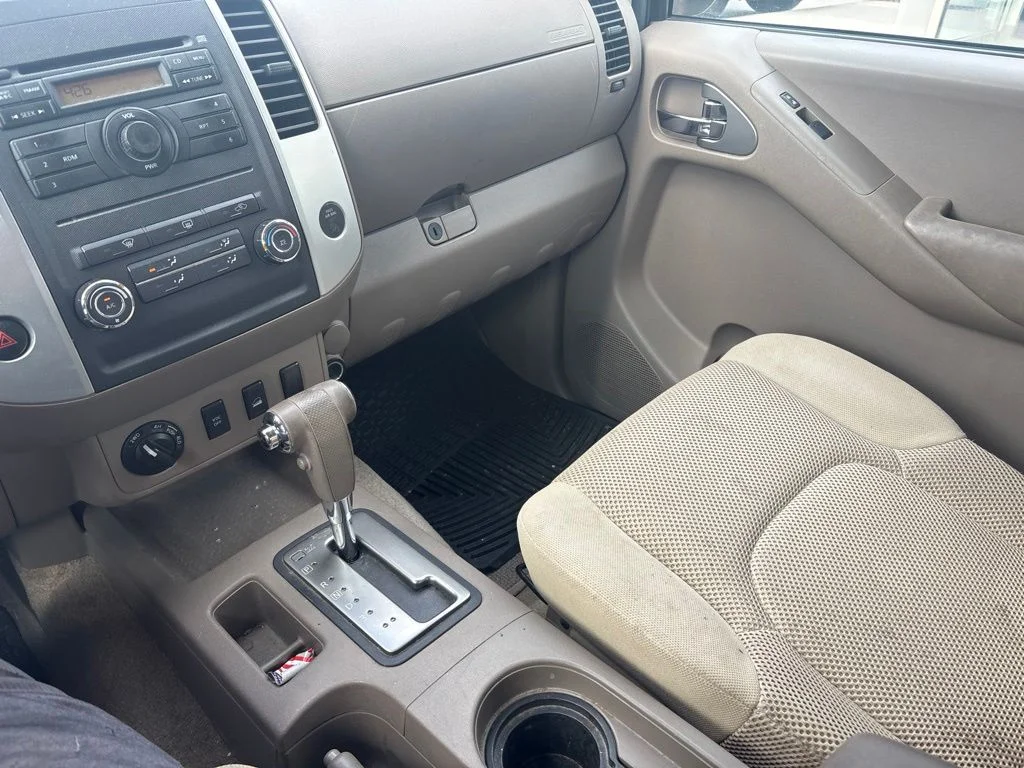 Used 2011 Red Nissan SV image 18