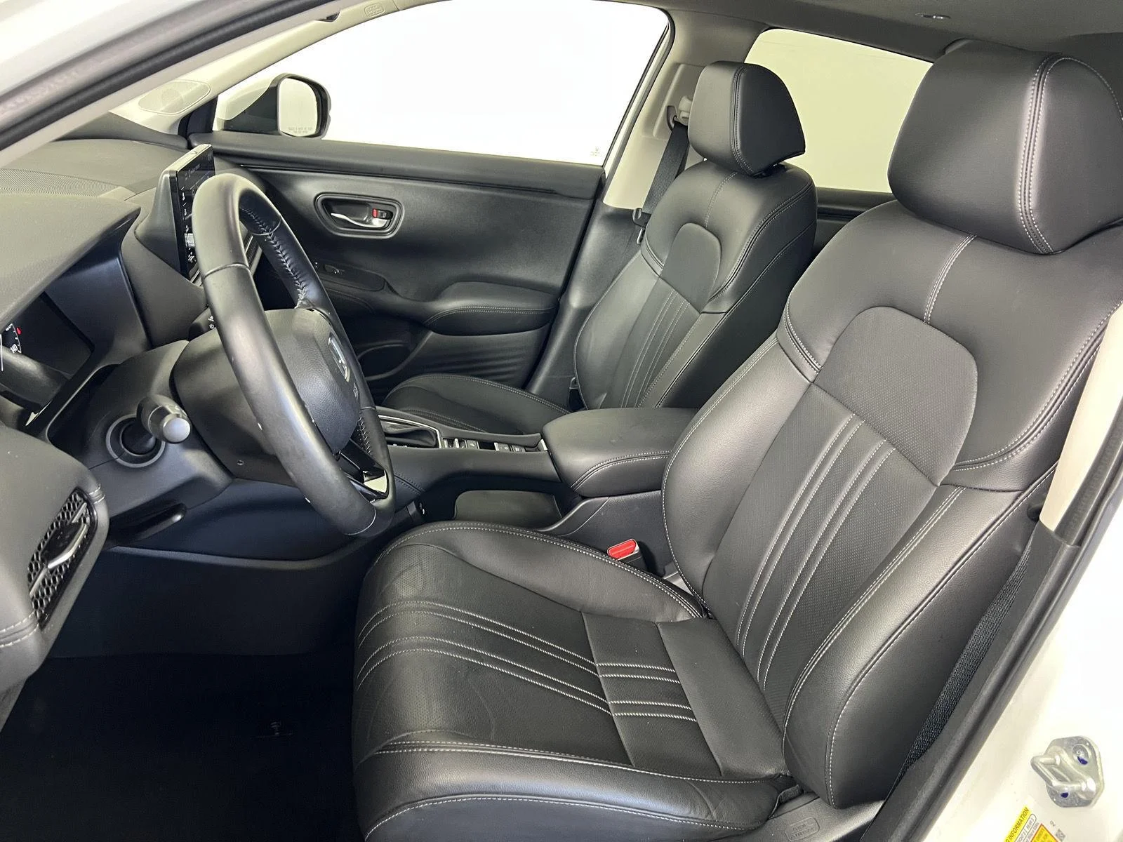 Used 2025 Platinum White Pearl Honda EX-L image 11