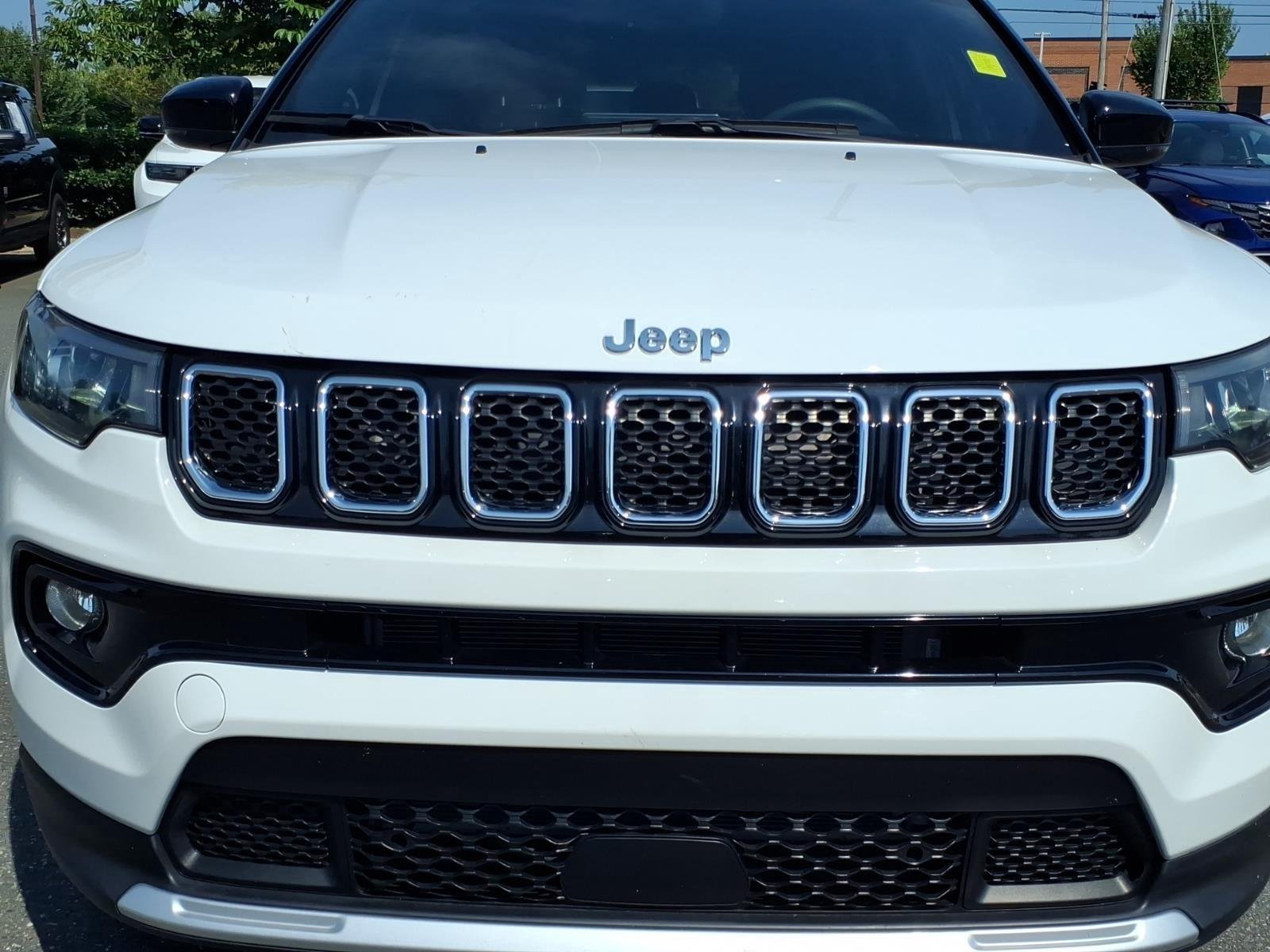 Used 2023 Bright White Clearcoat Jeep Limited image 14