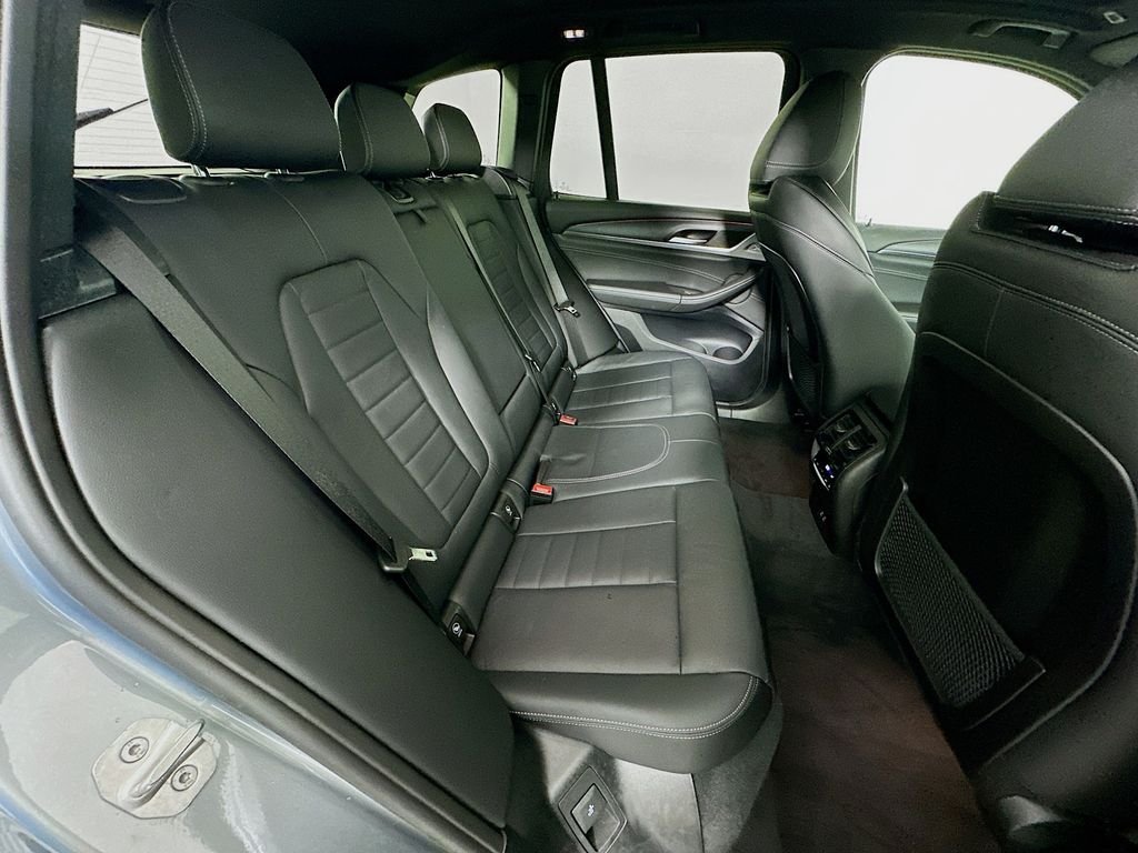 Used 2023 Skyscraper Grey Metallic BMW sDrive30i image 27