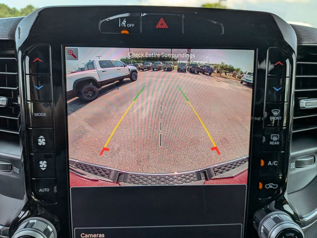 New 2026 Molten Red Pearl-Coat Exterior Paint RAM Laramie image 24