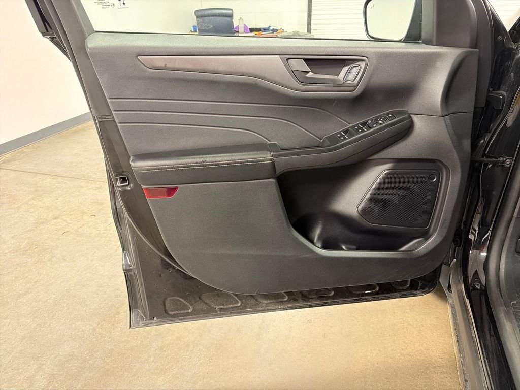 Used 2025 Black Ford Active image 19