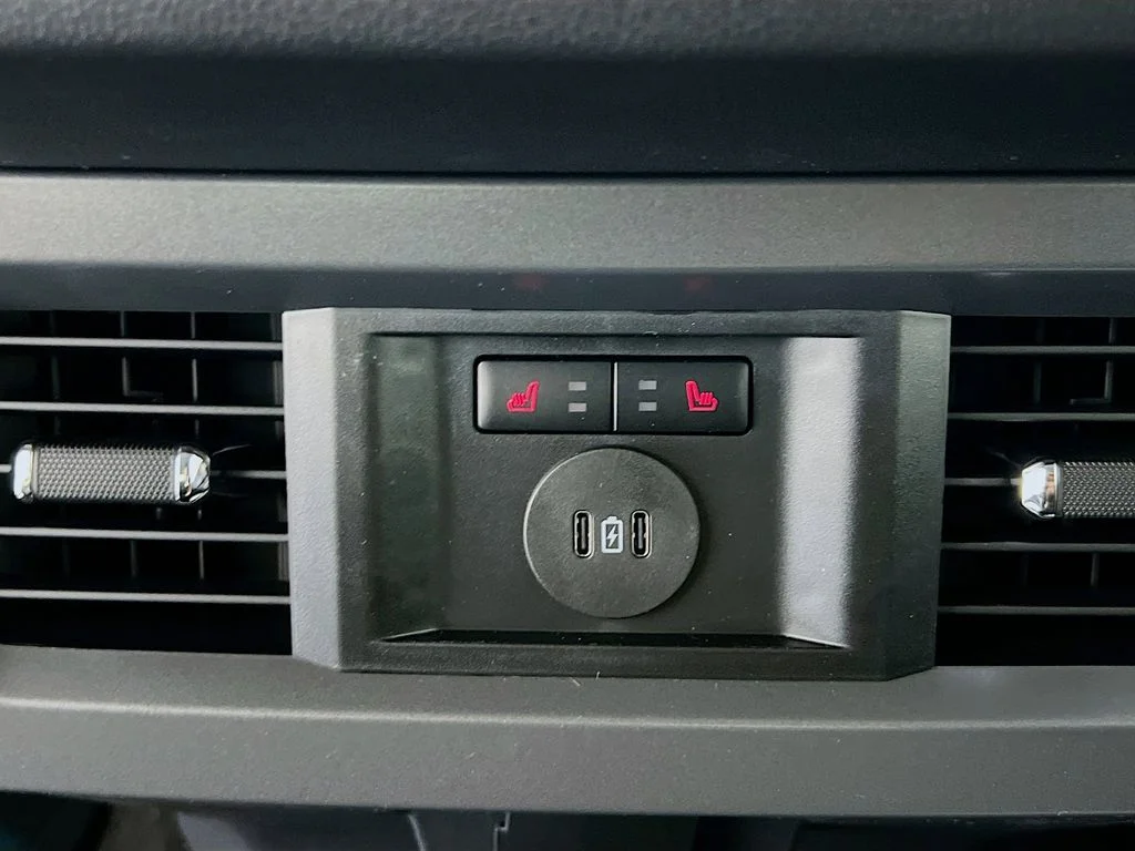 New 2026 Carbonized Gray Metallic Ford Lariat image 30