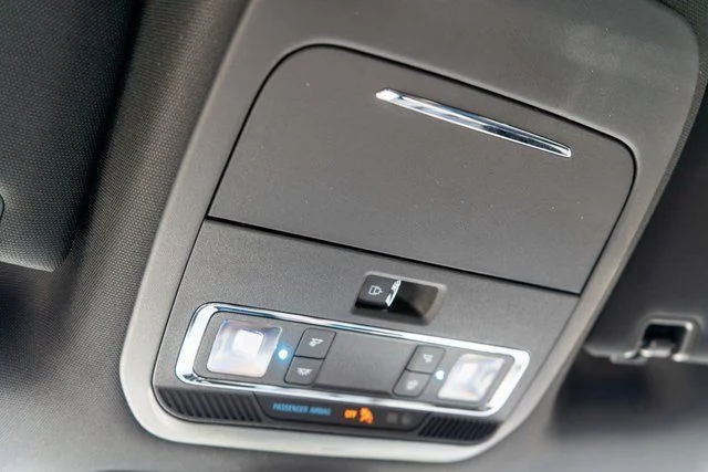 Used 2025 White Ford Platinum image 32