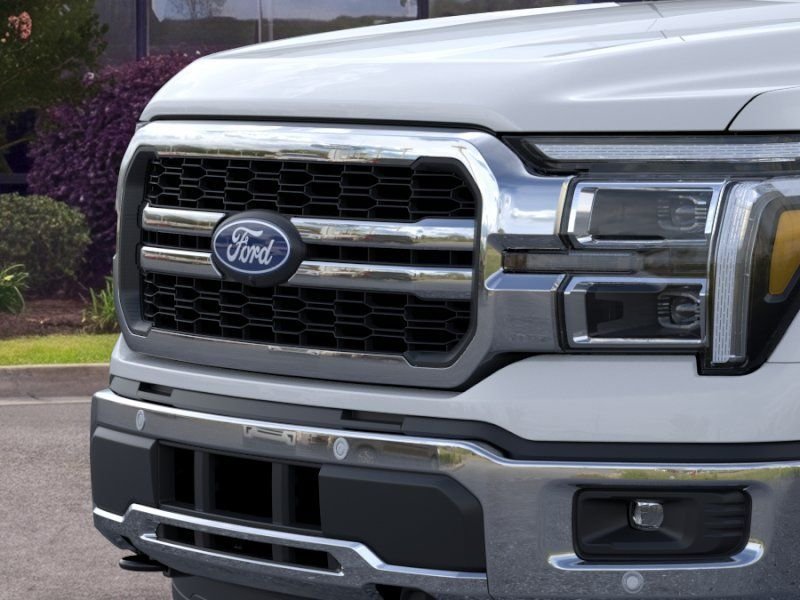 New 2026 Oxford White Ford Lariat® image 39