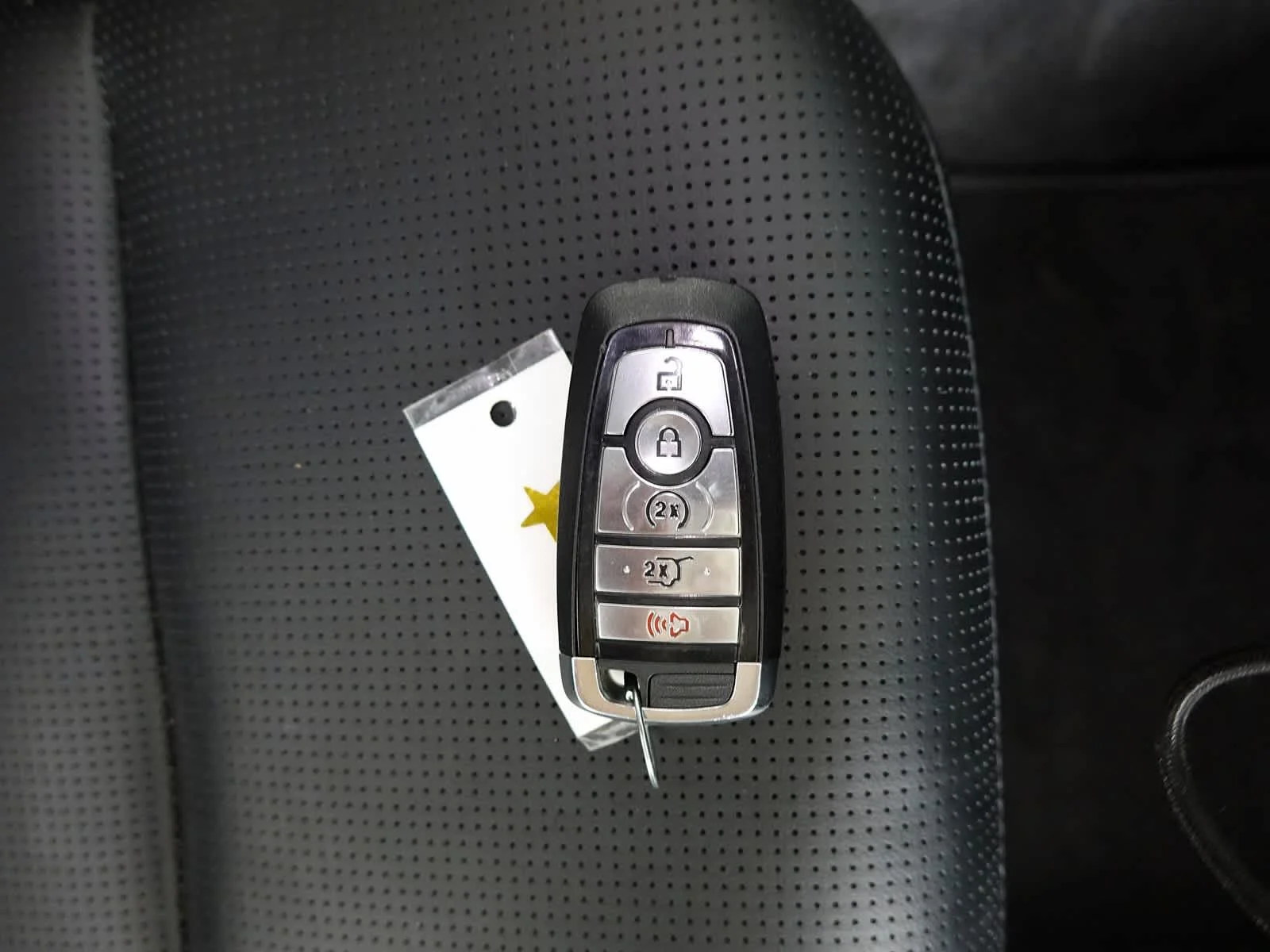 Used 2025 Agate Black Ford Platinum image 17