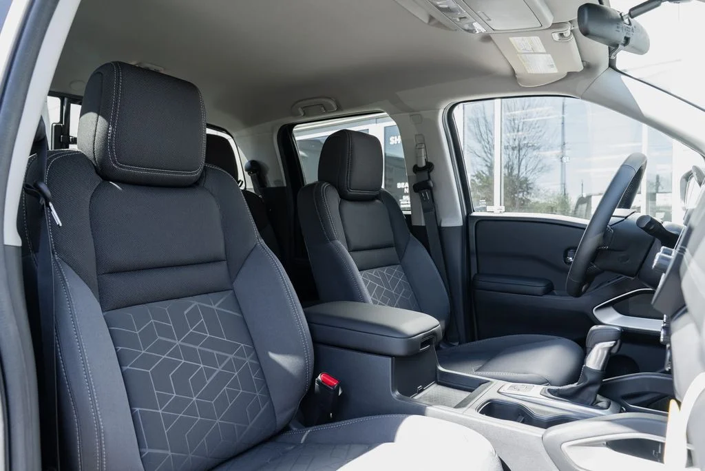 New 2026 Super Black Nissan Crew Cab SV image 28