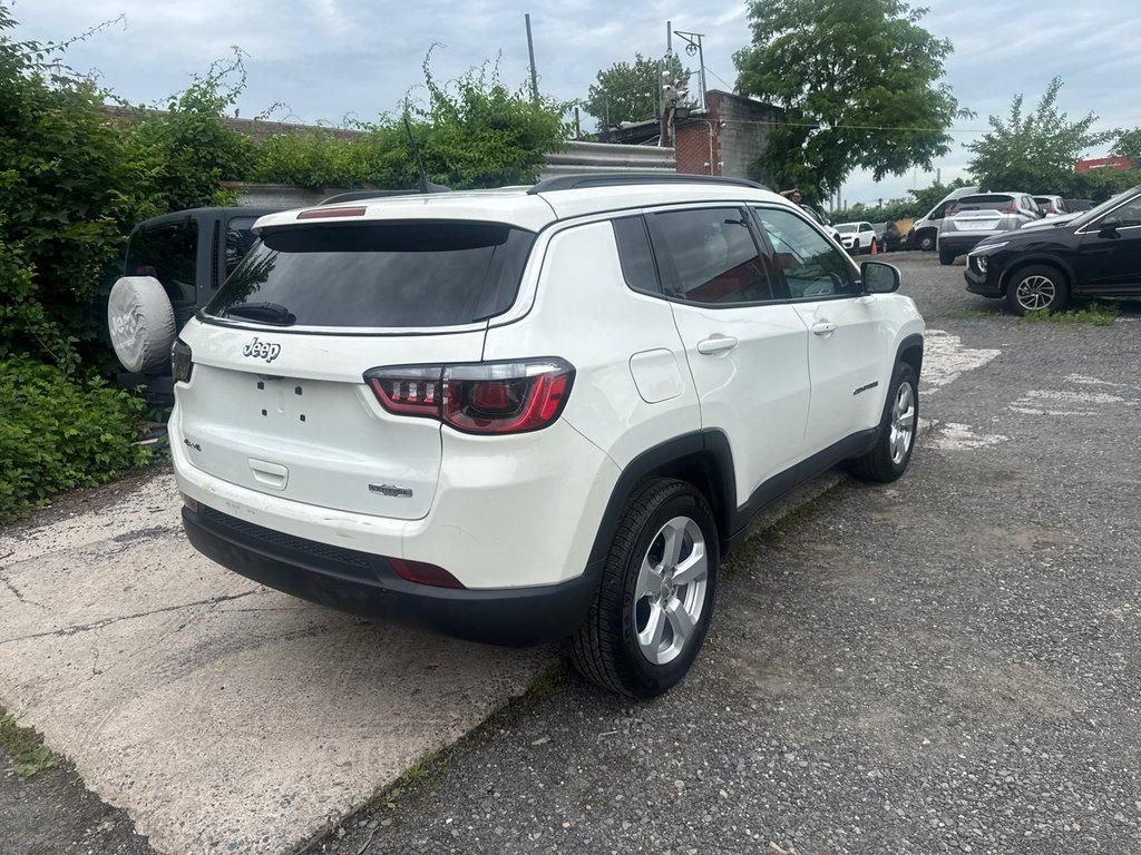 Used 2020 White Jeep Latitude image 4