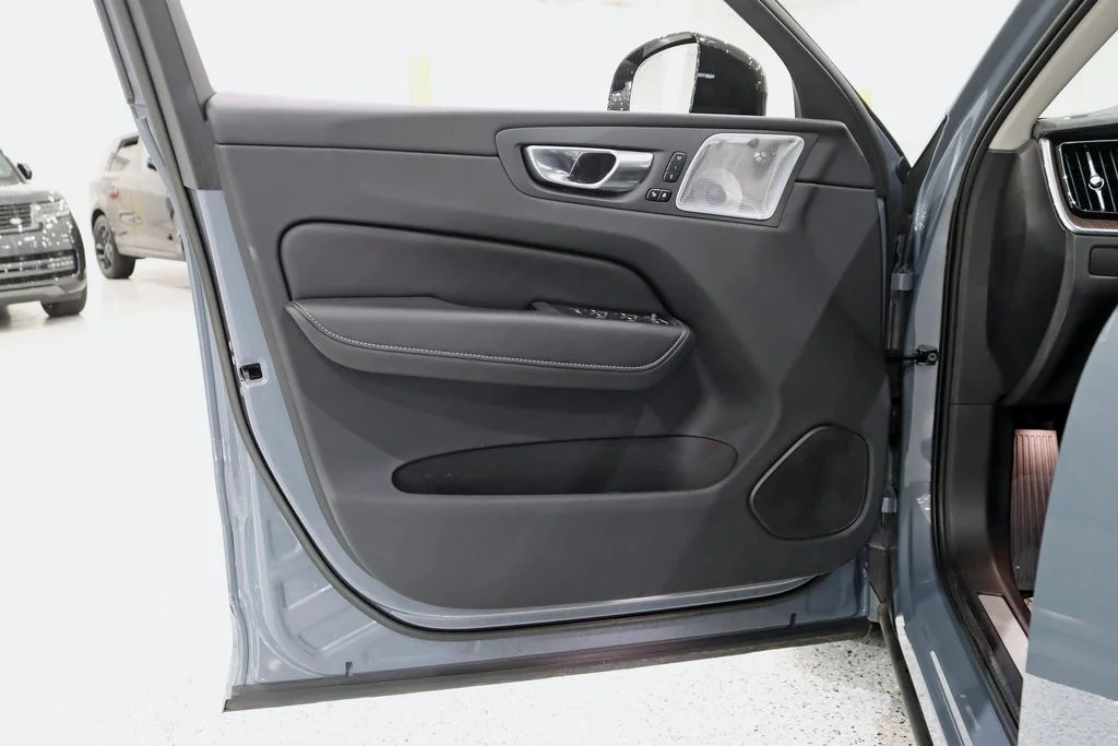Used 2023 Gray Volvo Ultimate image 35