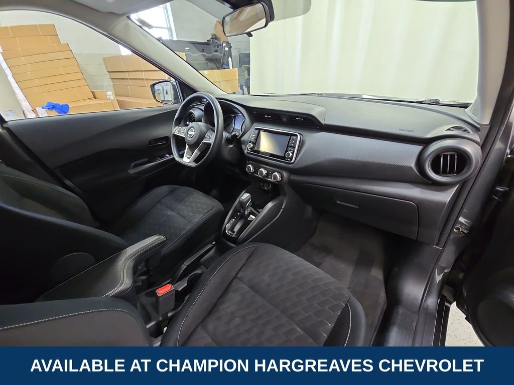 Used 2022 Gun Metallic Nissan S image 37