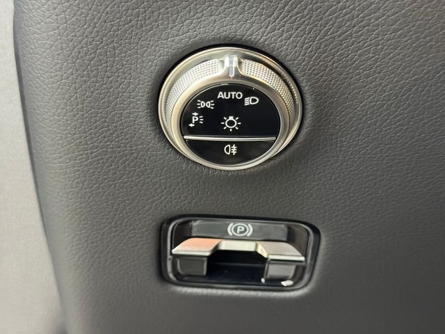 Certified Used 2026 Black Mercedes-Benz GLC 300 image 39
