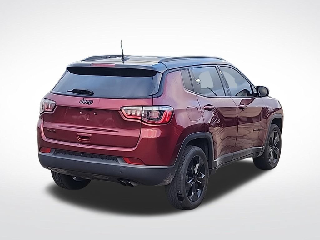 Used 2021 Velvet Red Pearlcoat Jeep Altitude image 3