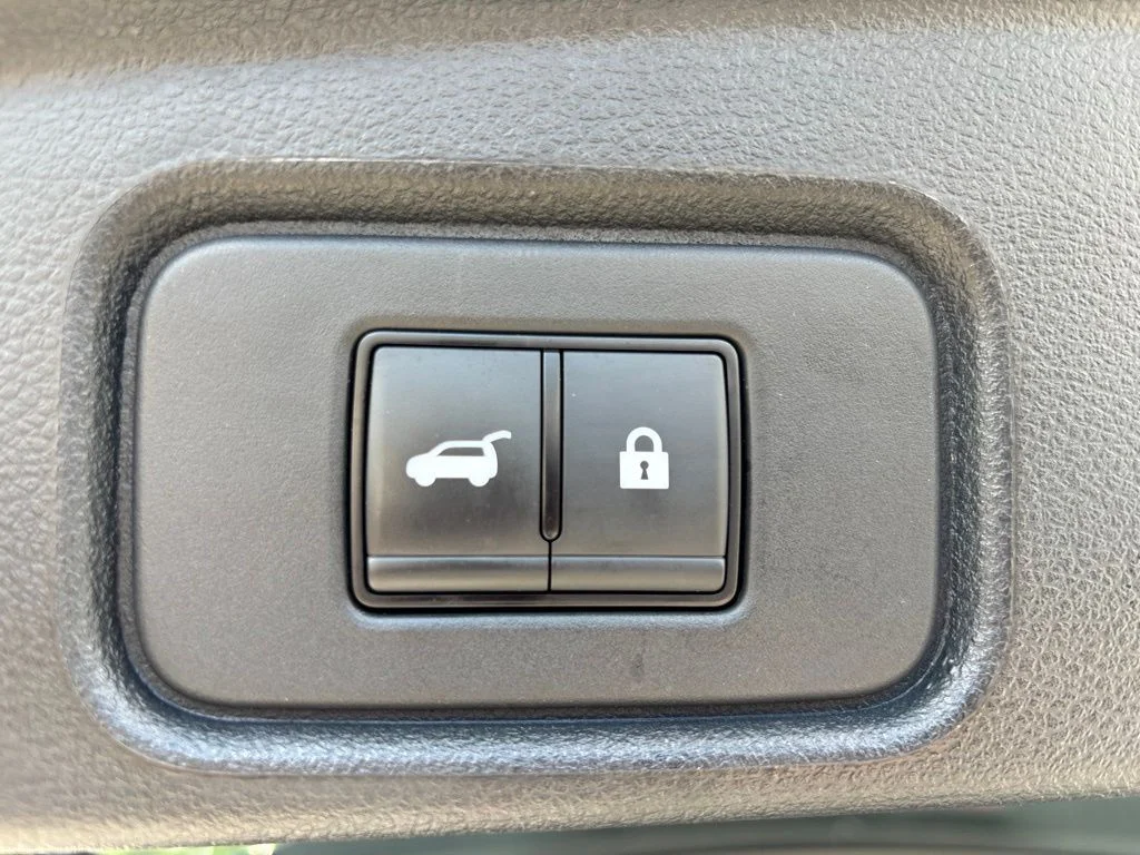 Used 2024 Black Nissan Platinum image 7