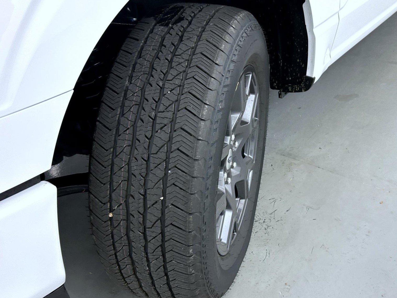 New 2026 Oxford White Ford STX image 23