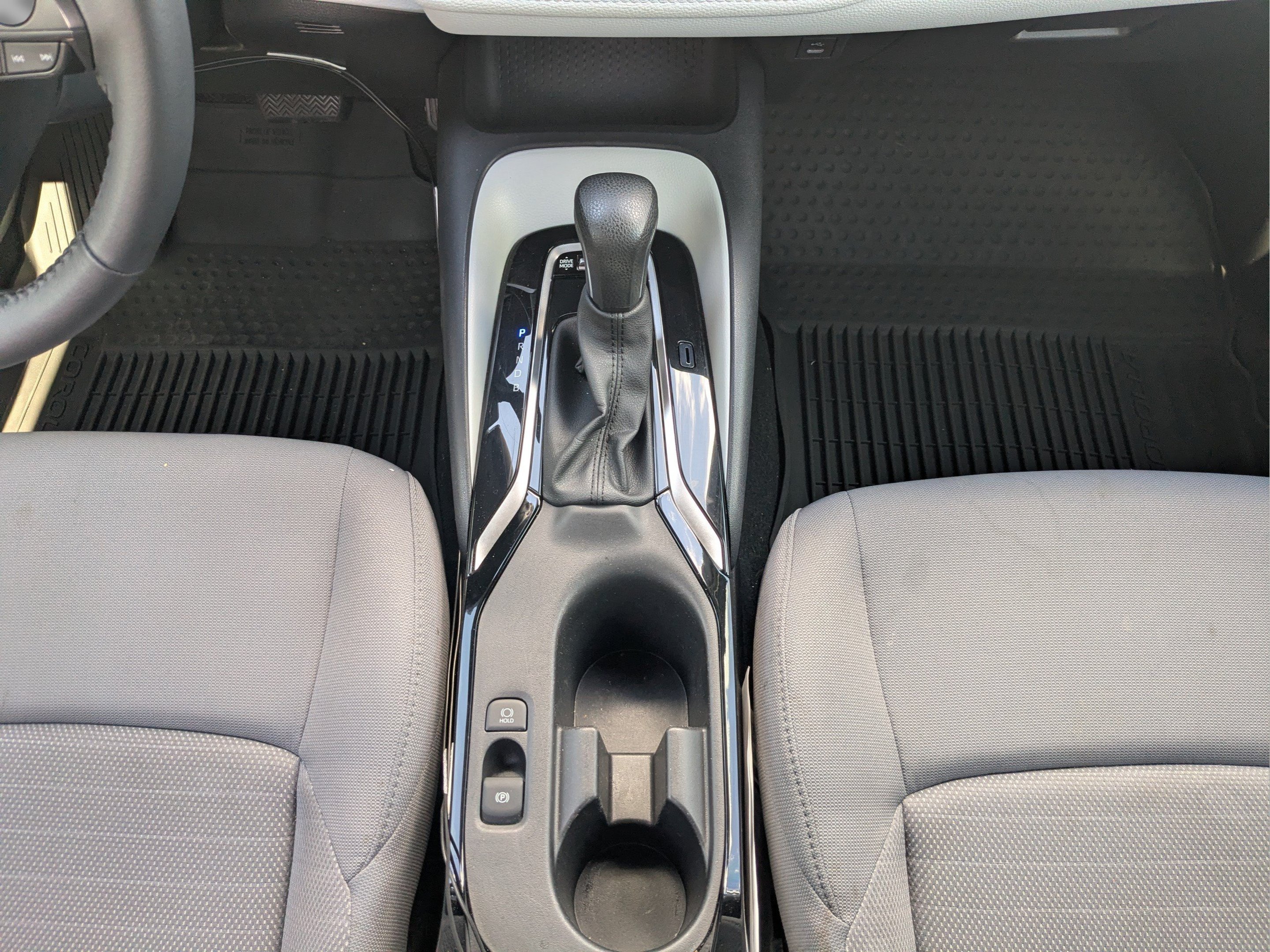 2024 Toyota Corolla SE - Photo 16