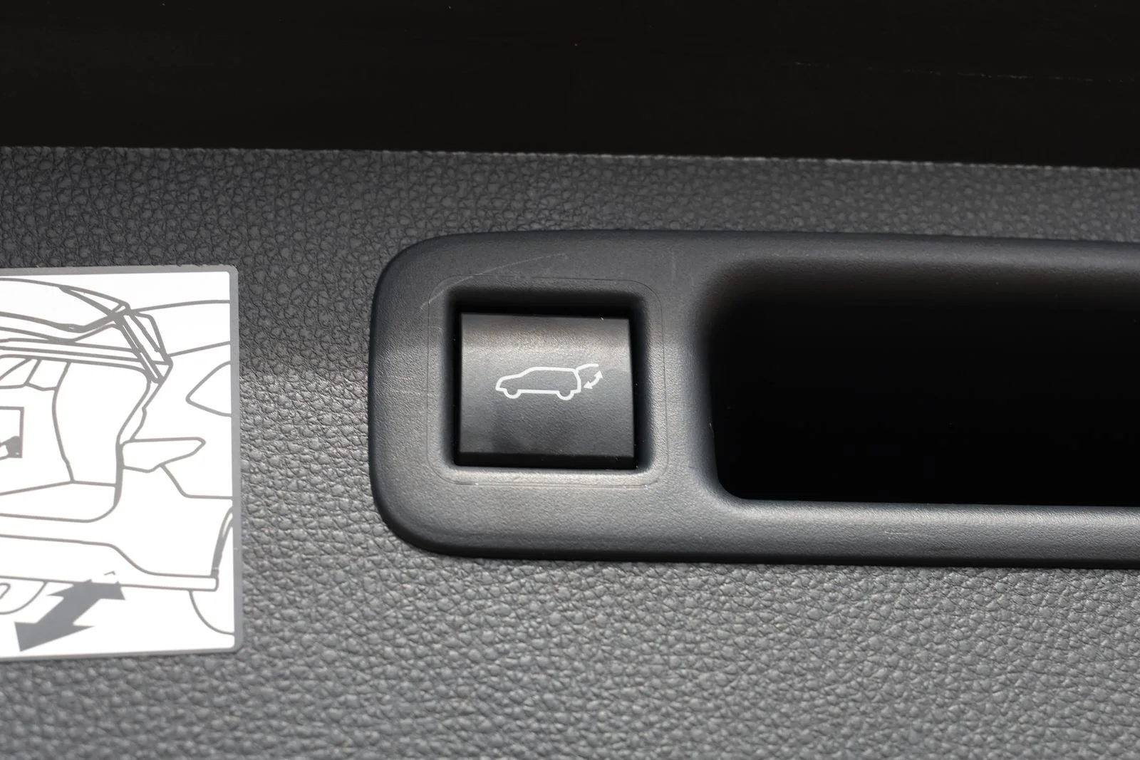 Used 2021 Black Toyota Platinum image 38