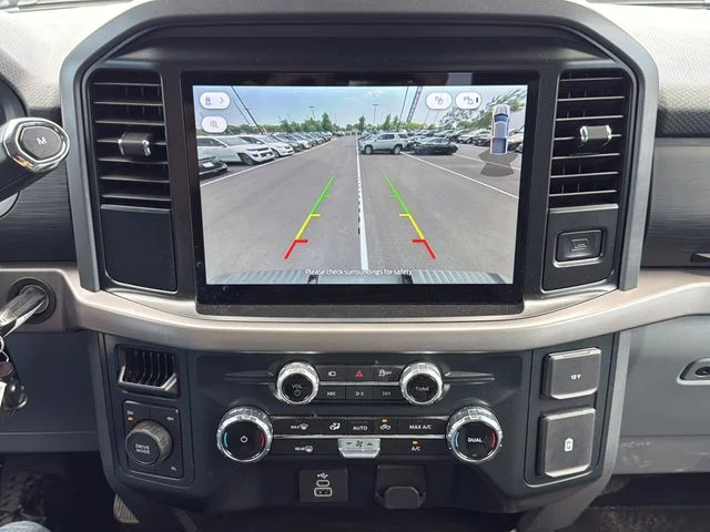 Used 2025 Blue Ford XLT image 19