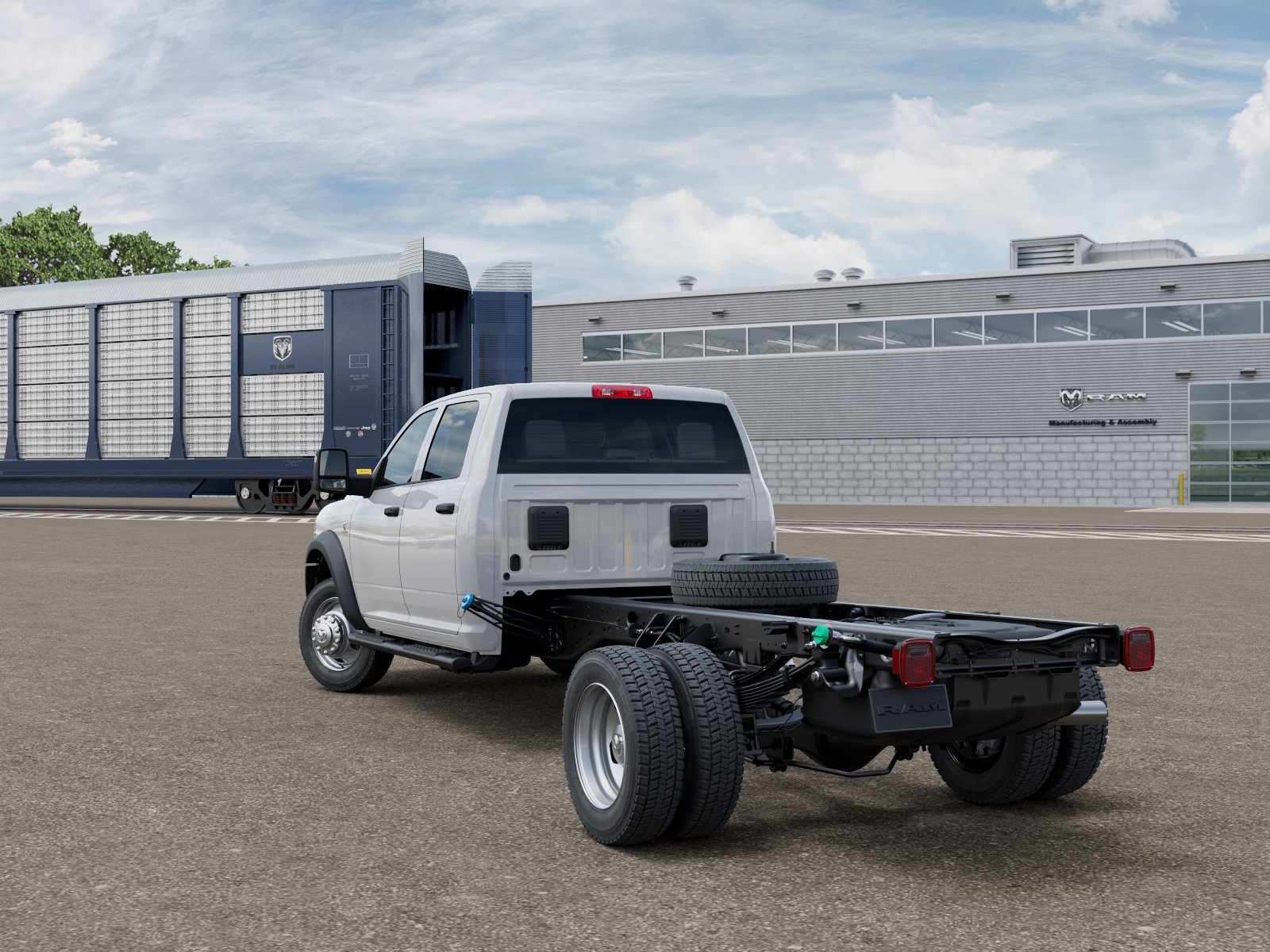 New 2026 Bright White Clear-Coat Exterior Paint RAM Tradesman image 5