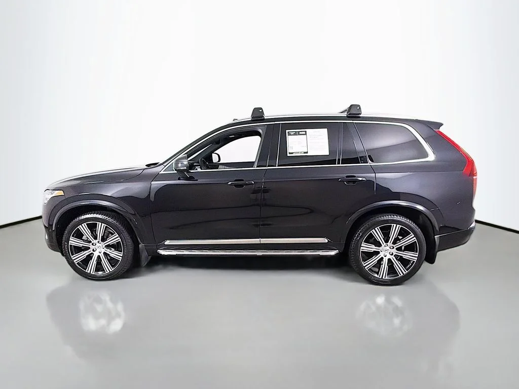 Used 2023 Onyx Black Metallic Volvo Ultimate image 4