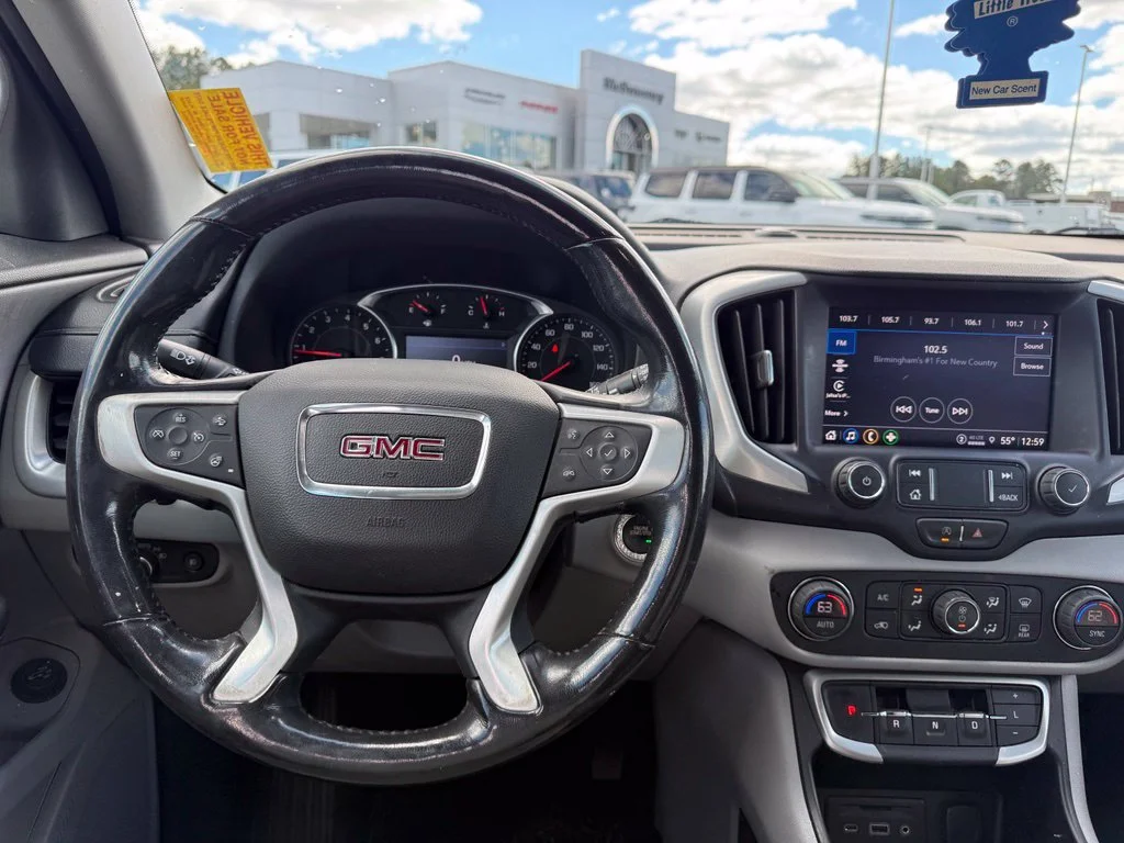 Used 2022 White GMC SLT image 8
