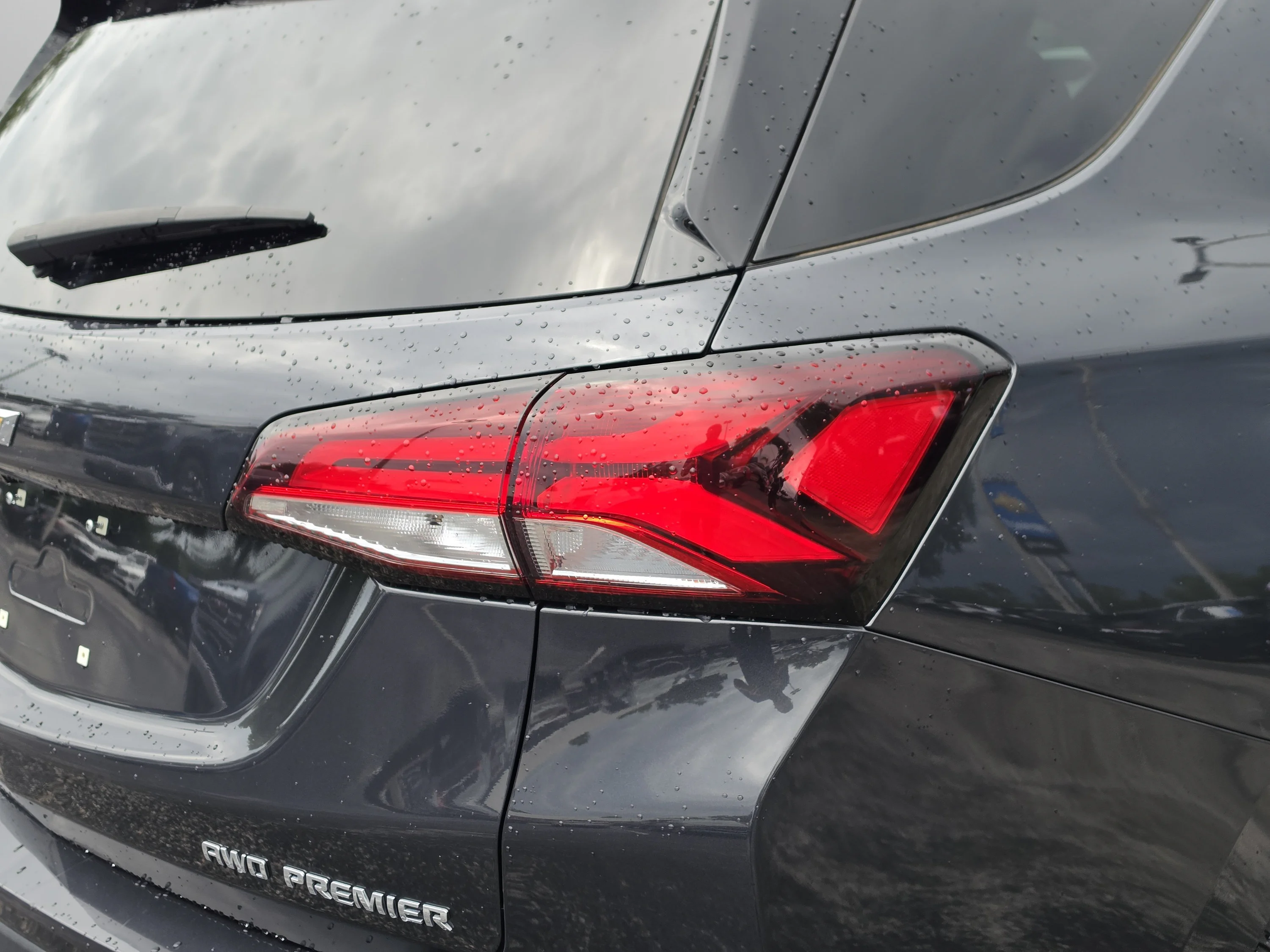 Used 2022 Iron Gray Metallic Chevrolet Premier image 14