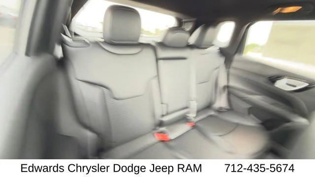 New 2026 Blue Jeep Latitude image 38