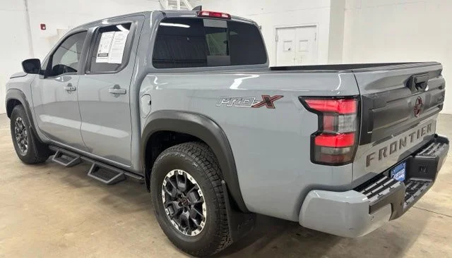 Used 2025 Gray Nissan PRO-X image 4