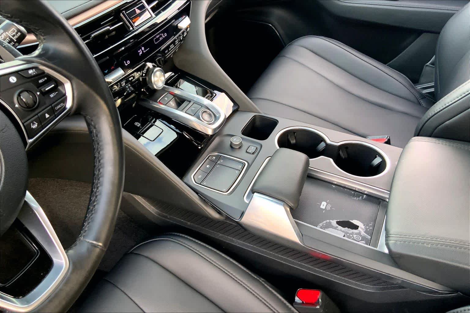 Used 2022 Liquid Carbon Metallic Acura  image 17