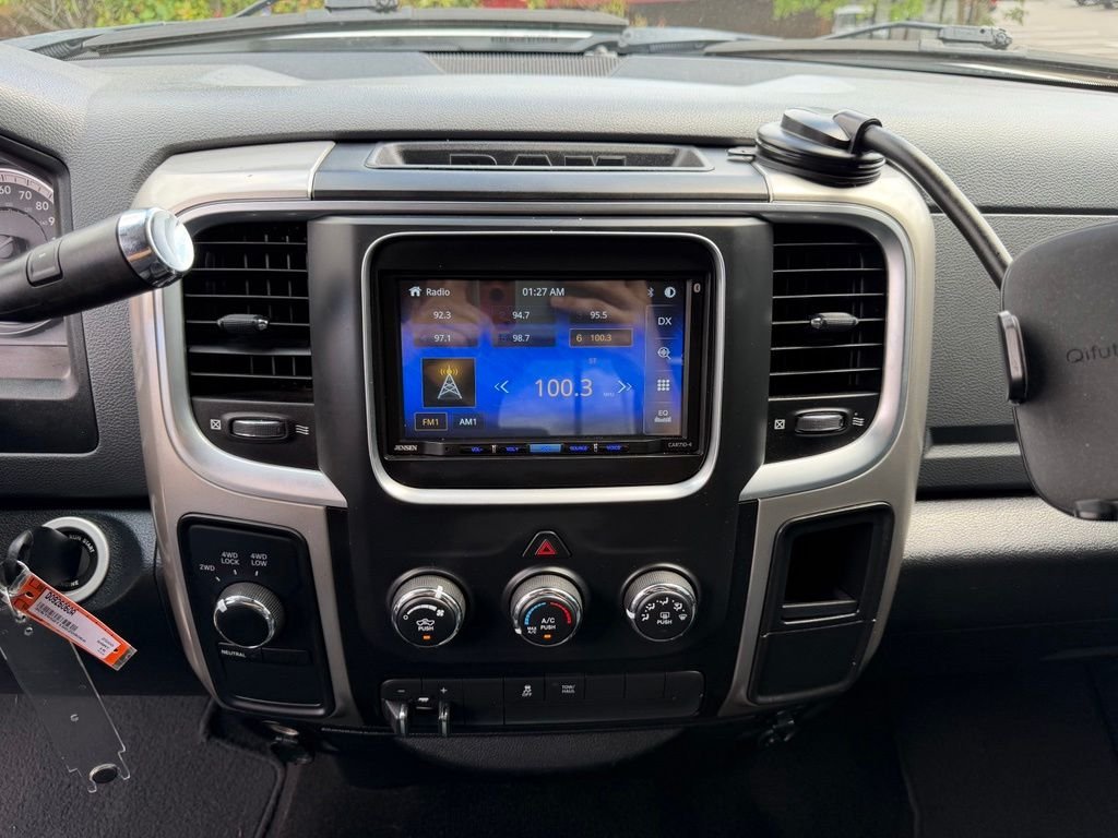 Used 2016 Bright White Clearcoat Ram SLT image 21