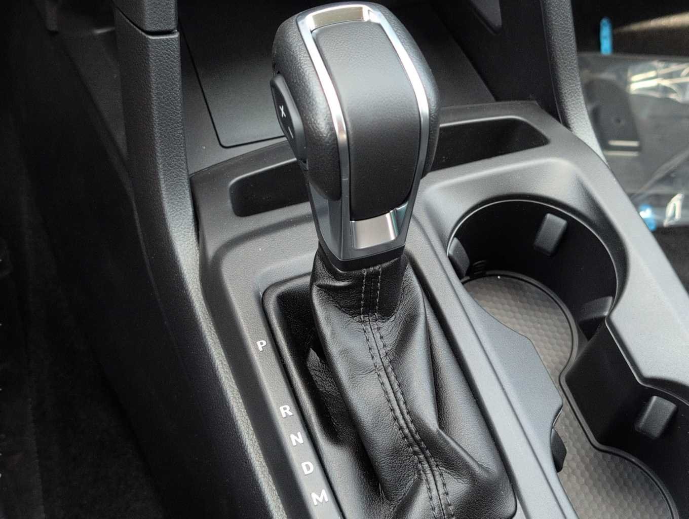New 2026 Shadow Black Ford XLT image 18