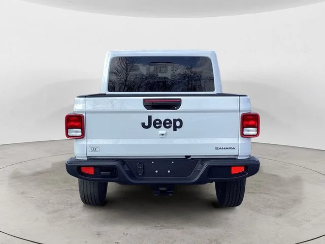 New 2026 Bright White Clearcoat Jeep SAHARA 4X4 image 5