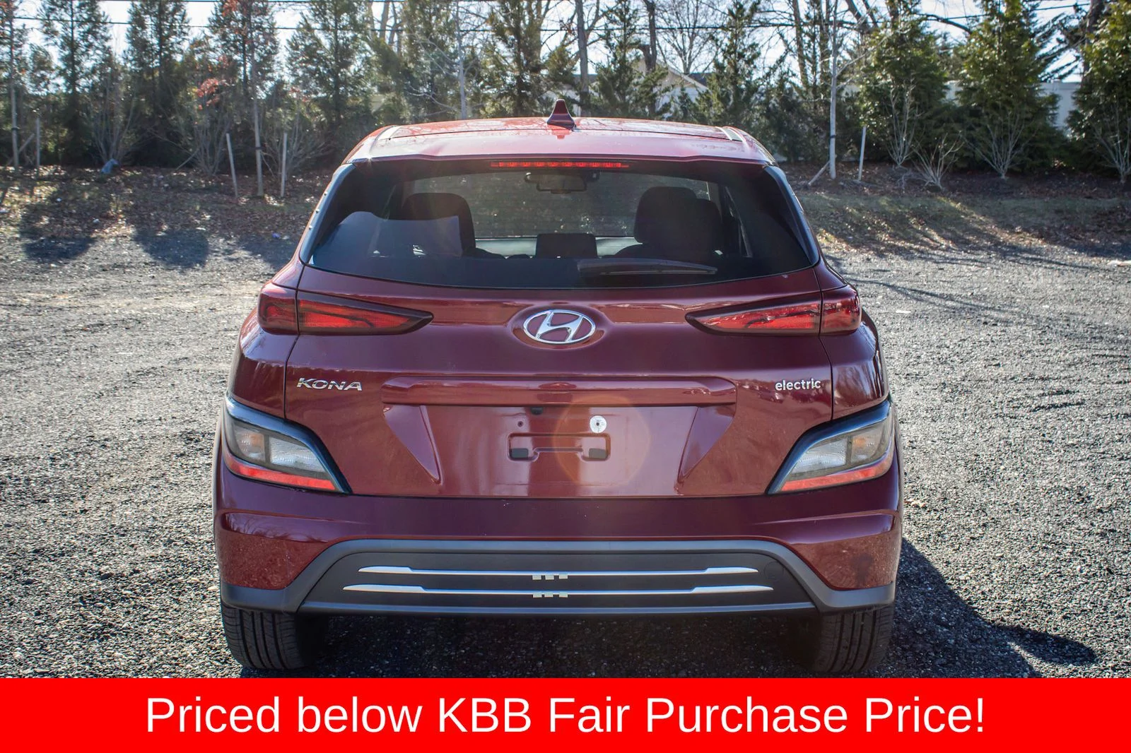 Used 2023 Red Hyundai SEL image 6