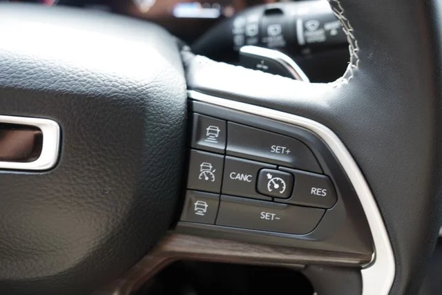 Certified Used 2024 Gray Jeep Limited image 36