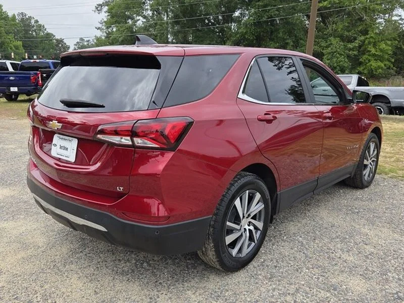 Used 2024 Radiant Red Chevrolet LT image 13