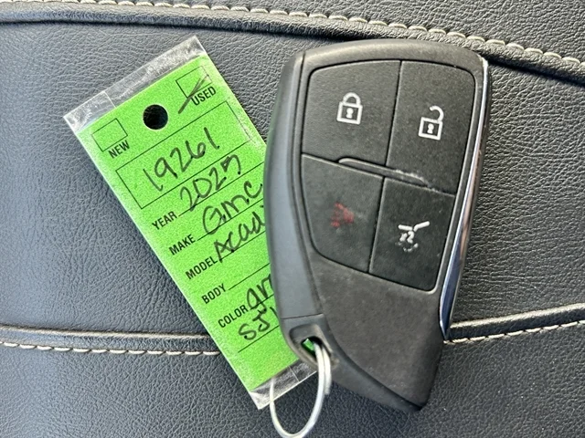 Used 2025 GRAY GMC AWD Elevation image 36