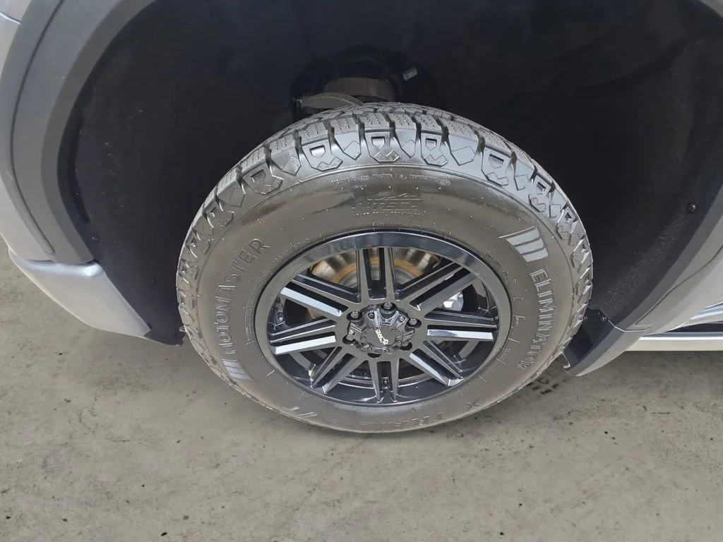 Used 2022 Gray GMC Denali image 14