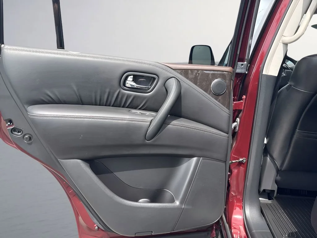 Used 2023 Maroon Nissan Platinum image 32