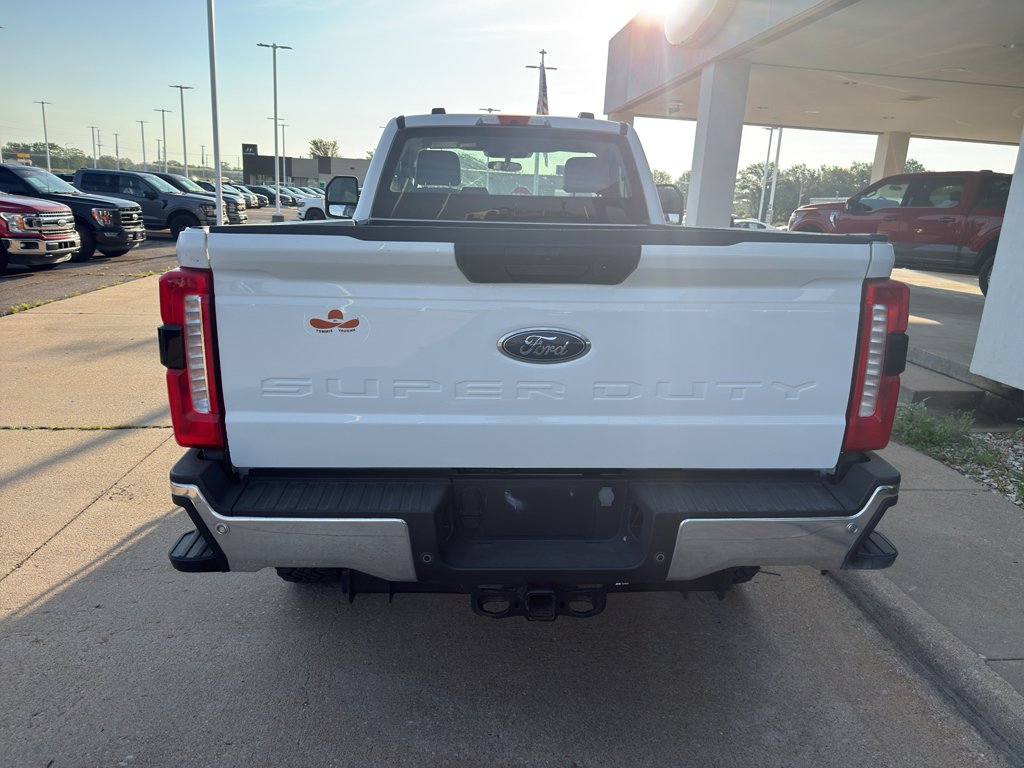 Used 2023 Oxford White Ford XL image 15