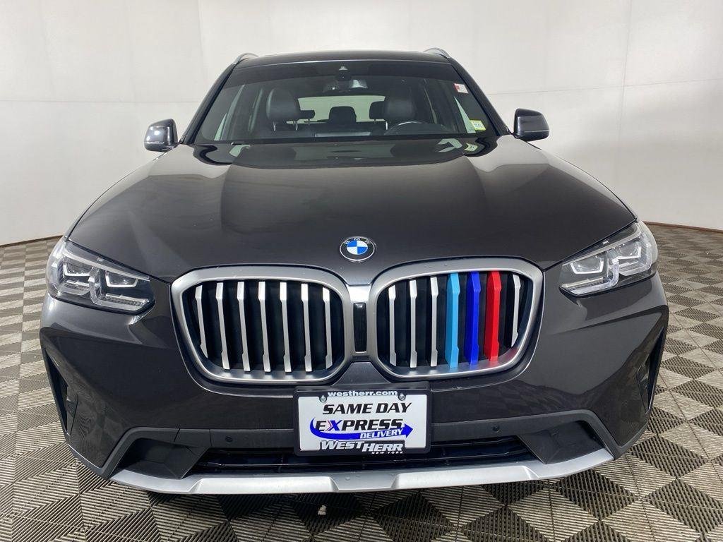 Used 2022 Dark Graphite BMW xDrive30i image 11