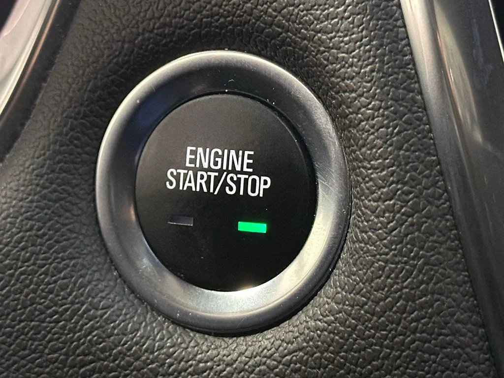 Used 2022 Silver Chevrolet LT image 31