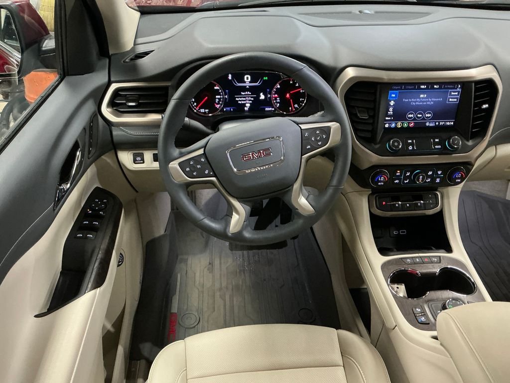 Used 2023 Red GMC Denali image 17
