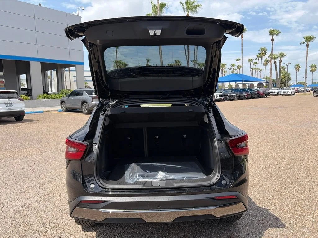 2026 Chevrolet Trax Activ - Photo 6