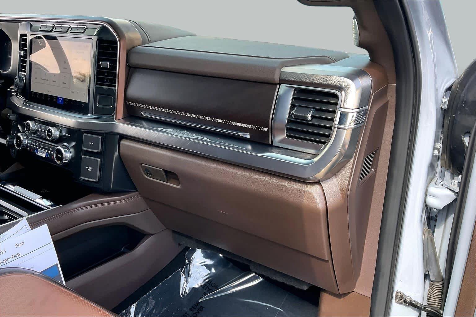 Used 2024 Glacier Gray Metallic Tri-Coat Ford King Ranch image 19