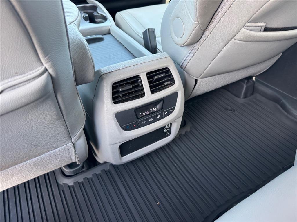 Used 2019 Obsidian Blue Pearl Honda EX-L image 15
