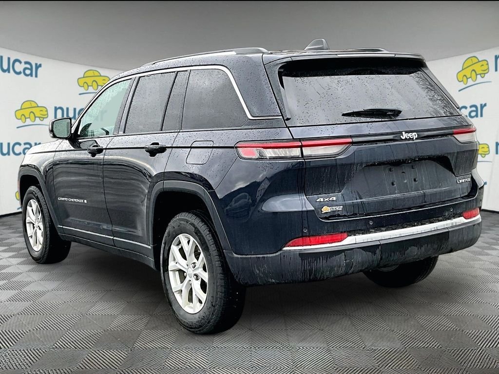 Used 2024 Black Jeep Limited image 4