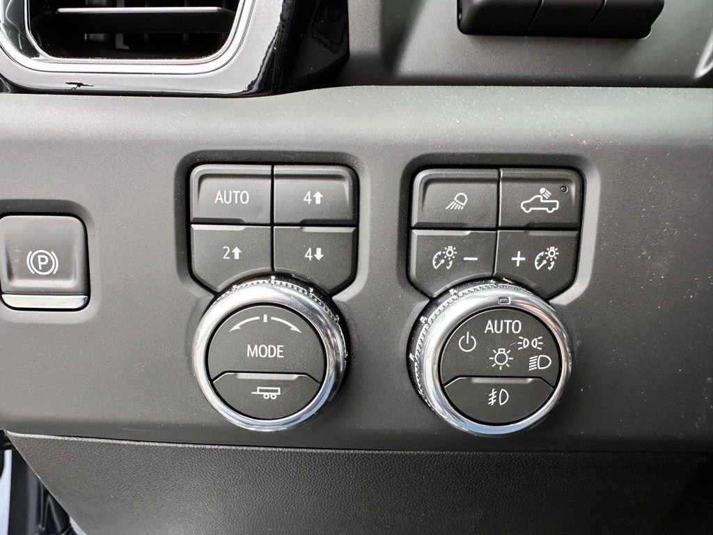 New 2026 Glacier White Tricoat GMC Denali Ultimate image 34