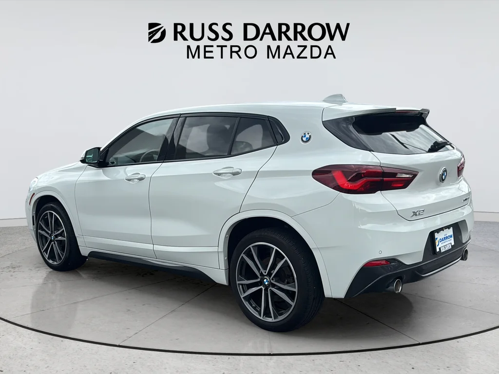 Used 2023 White BMW xDrive28i image 3