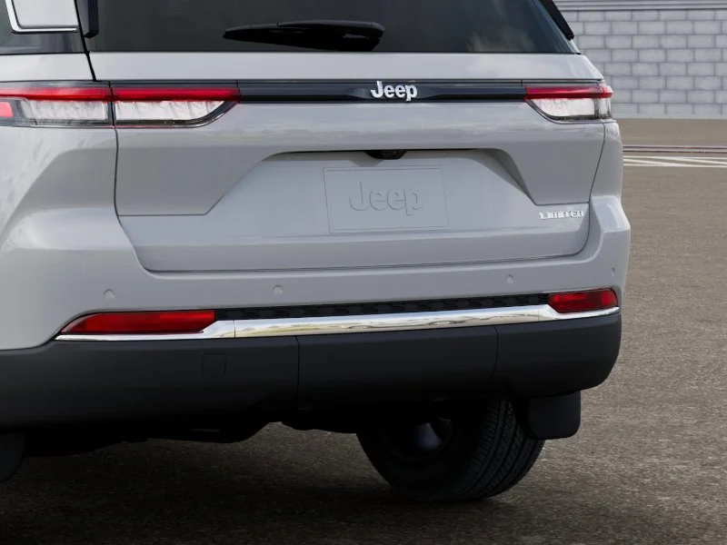 New 2026 Bright White Clear-Coat Exterior Paint Jeep Limited image 15