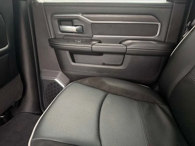 New 2026 Molten Red Pearl-Coat Exterior Paint RAM Laramie image 15