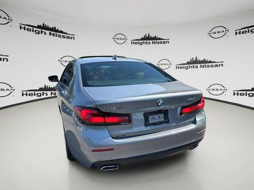 Used 2023 Gray BMW 540i xDrive image 5